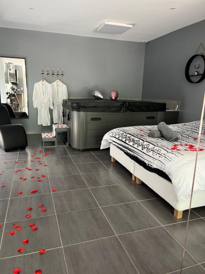 Love Room - La Parenthese Saint-Bauzille-de-la-Sylve Eksteriør billede